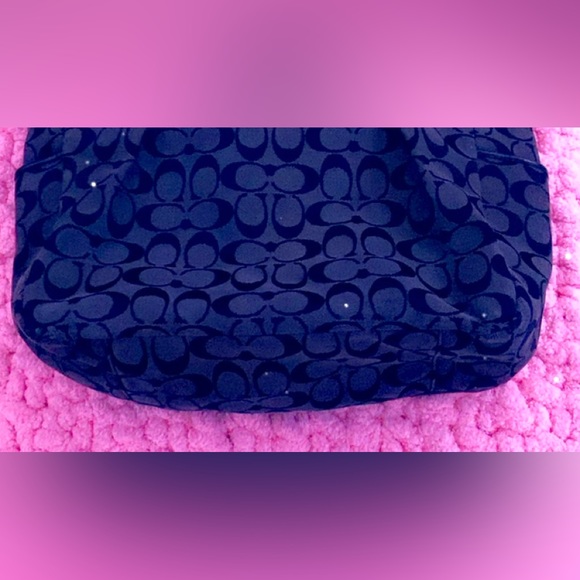 Coach Handbags - COACH PURSE